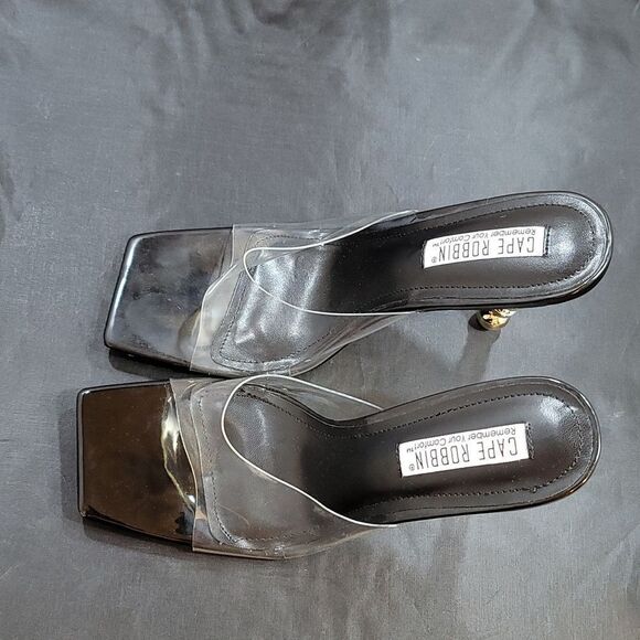 BRAND NEW CAPE ROBBIN METRO HEELS - Picture 7 of 14